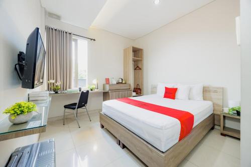 RedDoorz Plus @ Cirebon City Center