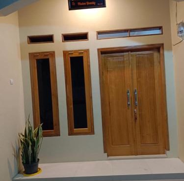 Maulana Homestay - by Login