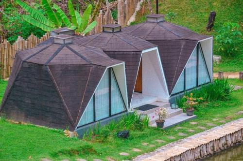 Grace Hill Villa Lubuk Minturun in Padang
