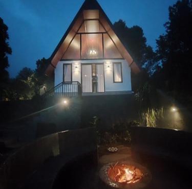 Mountains And Ocean view Villa By Adila in Munduk