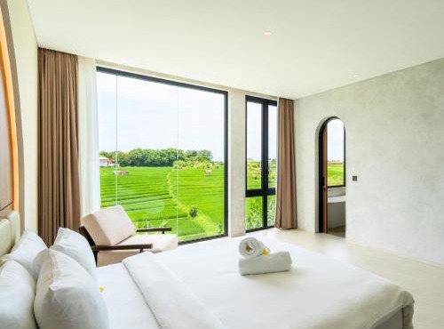 Casa Alden - 3BR Infinity Pool with Ricefield View in Kerobokan