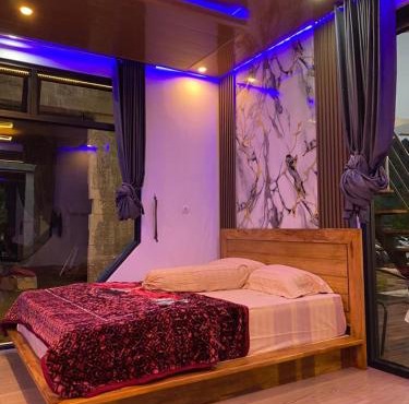 HOUSEBOAT AFFA grup in Karanganyar