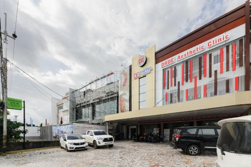 Urbanview near Syamsudin Noor Airport