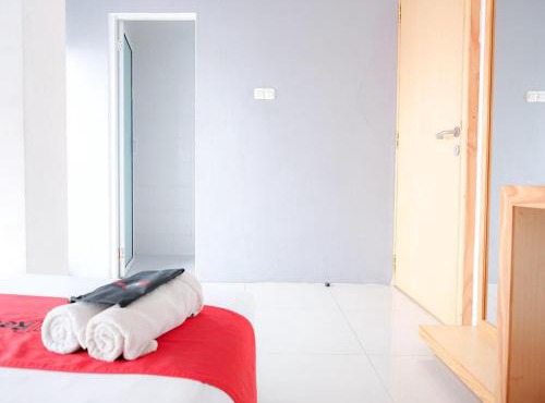 RedDoorz Plus @ Kapuk Business Park