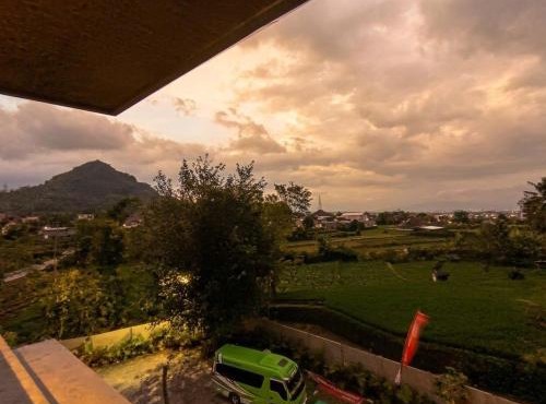 DinHam Sunrise Villa dekat Jatim Park 3 Private pool 3kt full AC