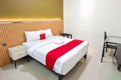 RedDoorz Plus Syariah at Lotus Residence in Kampungdurian