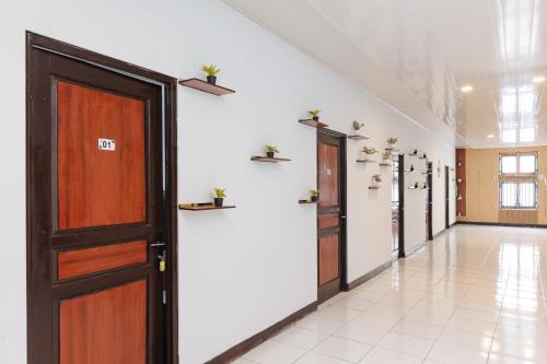 RedDoorz Syariah Plus at Raisaespace Cianjur in Cianjur