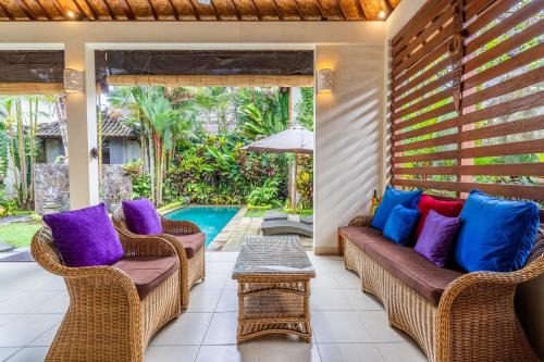 Villa Palm Kuning