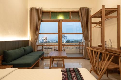 Green Hill Boutique Hotel in Labuan Bajo