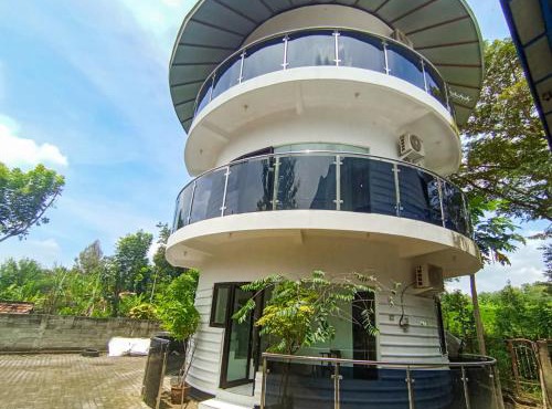 Urbanview Hotel Trisna Srabah