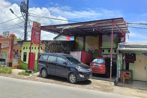 OYO 93875 Tifar House Near Lapangan Raja-raja in Pallenguk