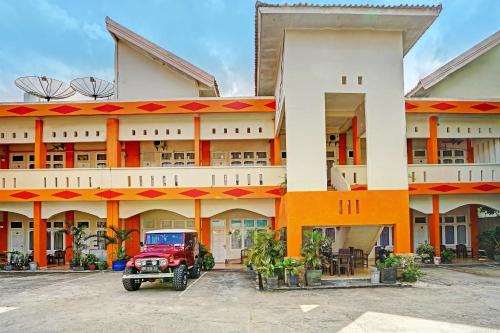 OYO Life 91984 Taufik Kost Syariah in Prabumulih