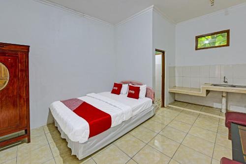 SPOT ON 91372 Wisma Bulin in Purwokerto