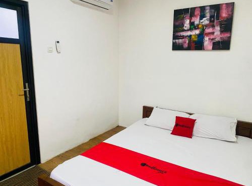 RedDoorz Syariah Near Wisata Durensewu Pandaan in Jetak