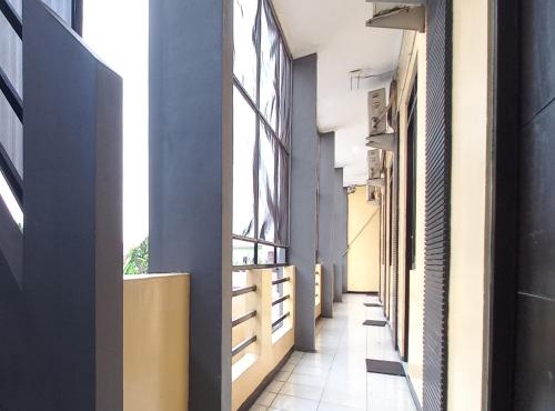 RedDoorz Syariah at Hotel Pandan Wangi near Alun Alun Sidoarjo in Sidoarjo
