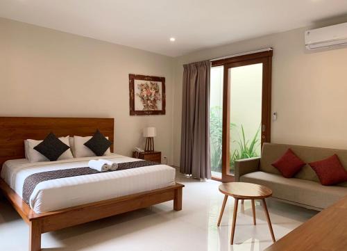 Bali Ayu Hotel & Villas 10 Minutes Walking Distance to the Beach in Seminyak