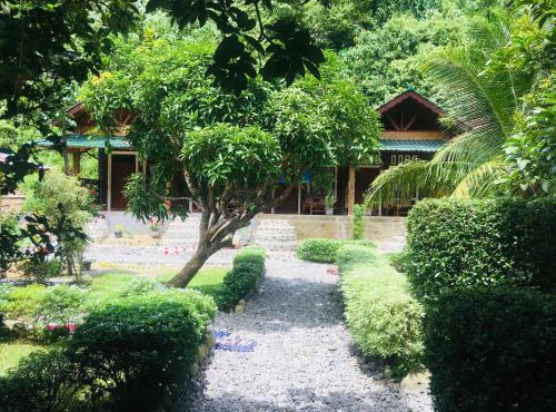 Sahnan Guest House in Bukit Lawang