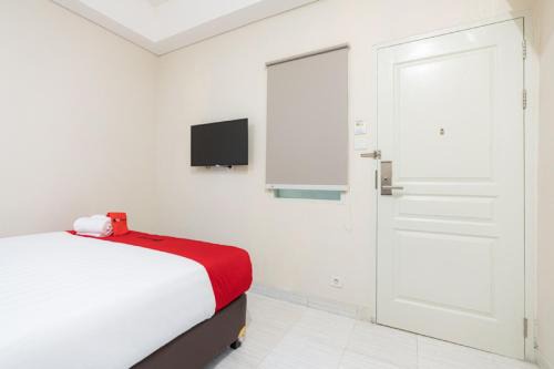 RedDoorz Plus At Harvest Inn Panakkukang in Pampang