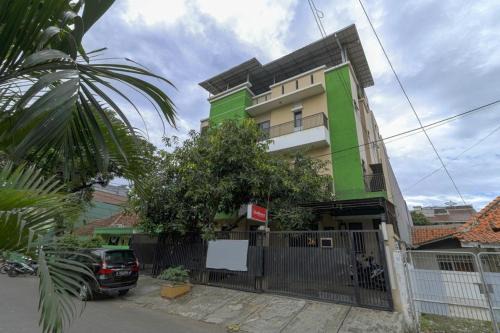 Cozy Residence Muwardi in Jakarta