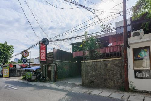 Reddoorz Cilandak Town Square 